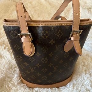 LV Purse